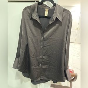 H&M size large brown long sleeve button up